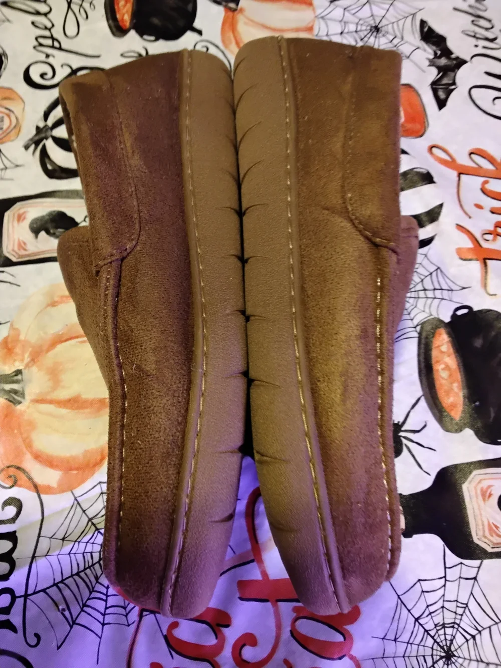 Levi's Men's Size 8 / 9  brown fleece slipper shoes loafers